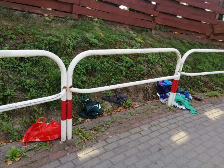 bałagan w komornikach
