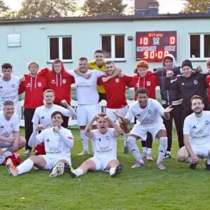 Dycha przy Jeziornej. I trzy hat tricki